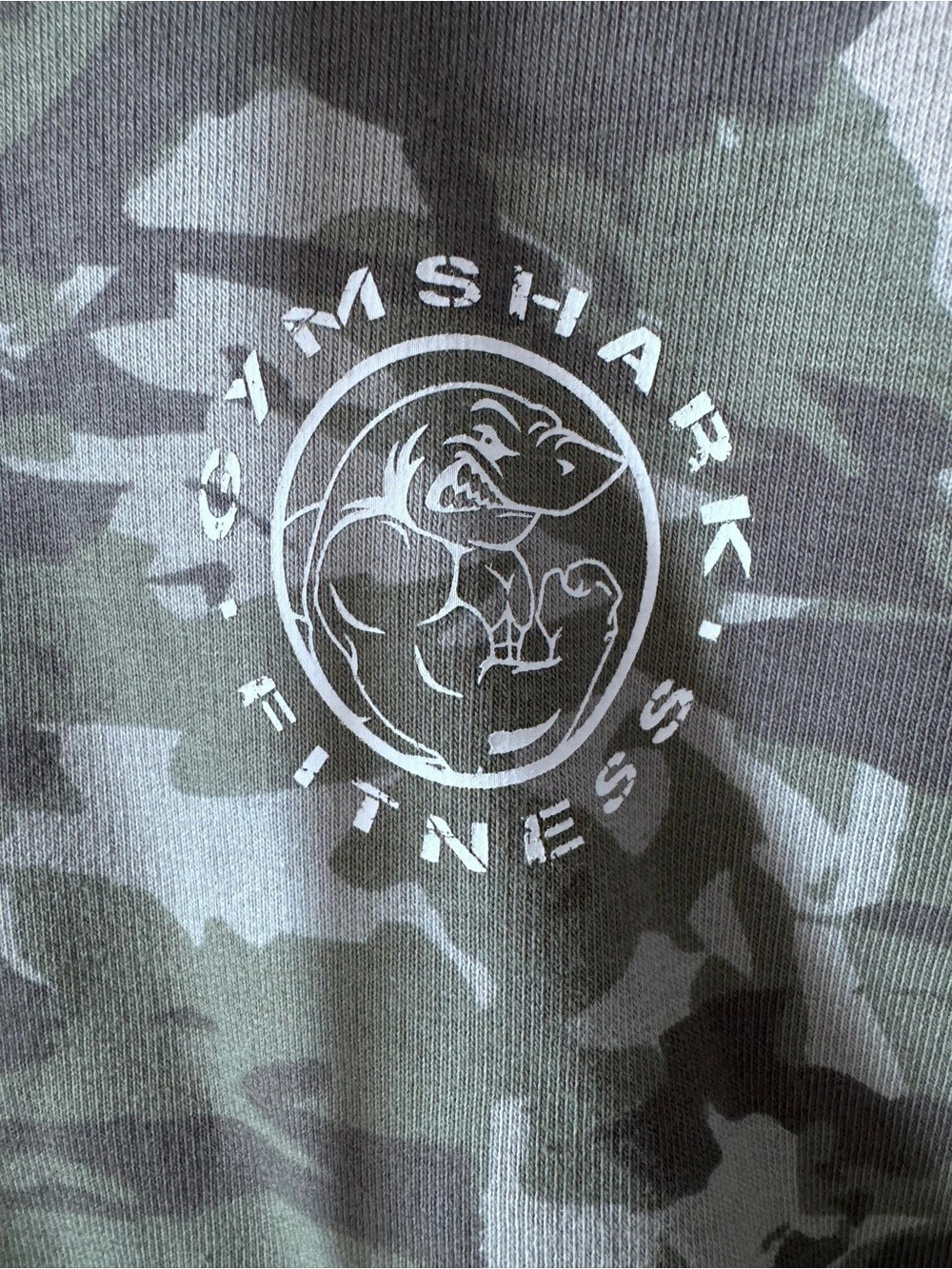 GYMSHARK Legacy Short Sleeve Crop Hoodie Camo Crop Hoodie Green Large NWT - Picture 4 of 5
